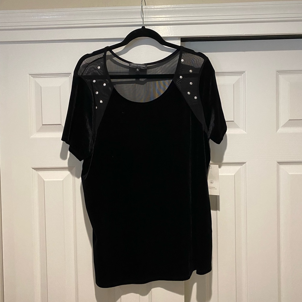 Velvety & sheer short sleeved top, silver stud detail